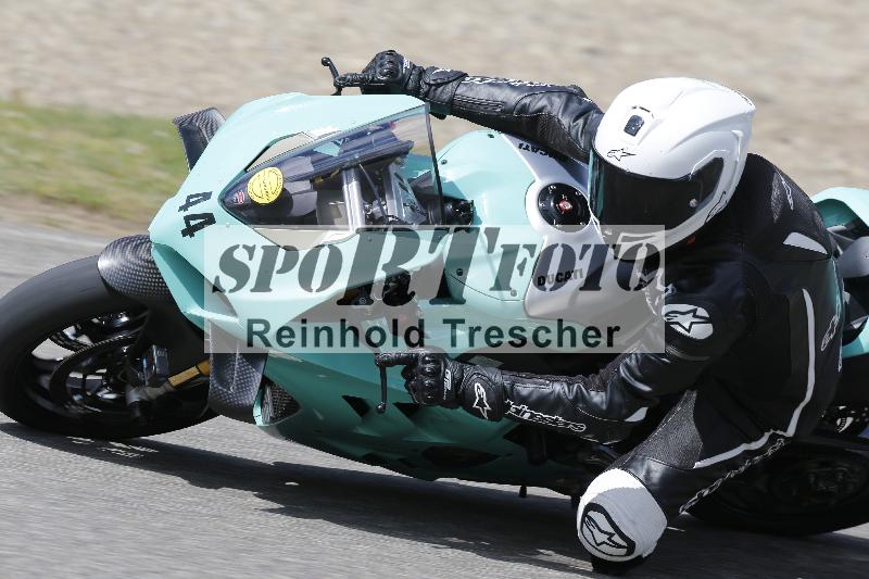 /09 19.04.2026  Caremotion get faster ADR/Gruppe gelb/44